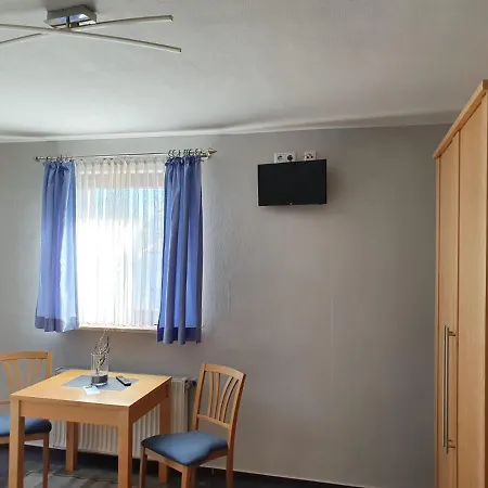 Aris Rooms-3